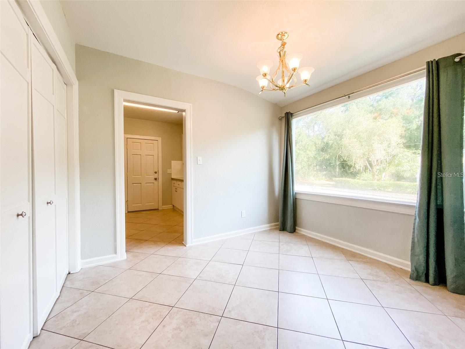 Image 5 of 20 For 800 Frances Avenue