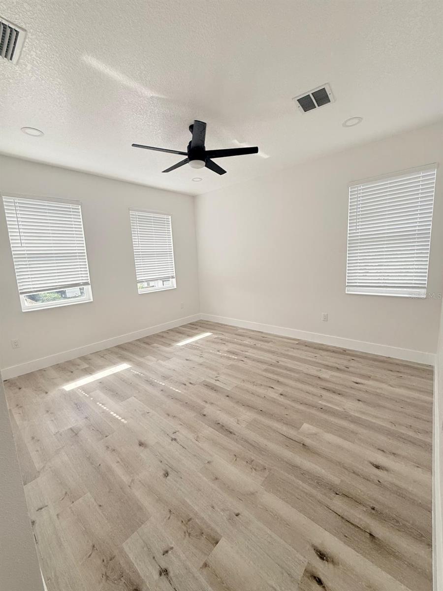 Image 15 of 45 For 4412 Courtland Street