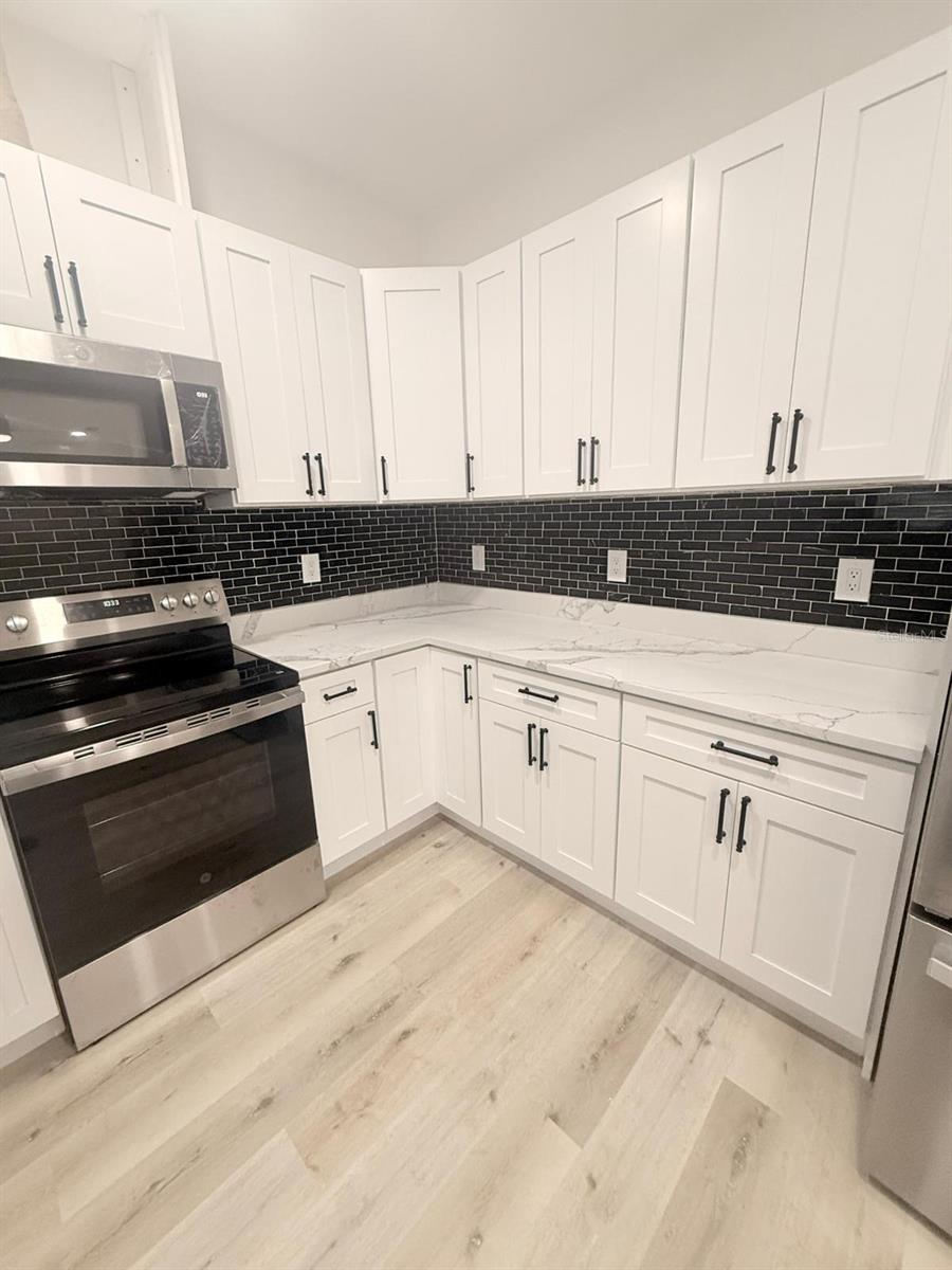 Image 32 of 45 For 4412 Courtland Street