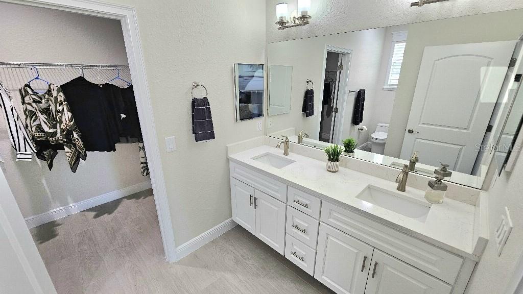 Listing photo id 15 for 4790 125th Loop