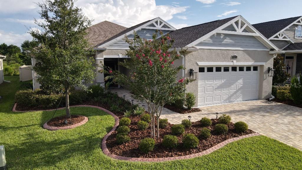 Listing photo id 0 for 4790 125th Loop