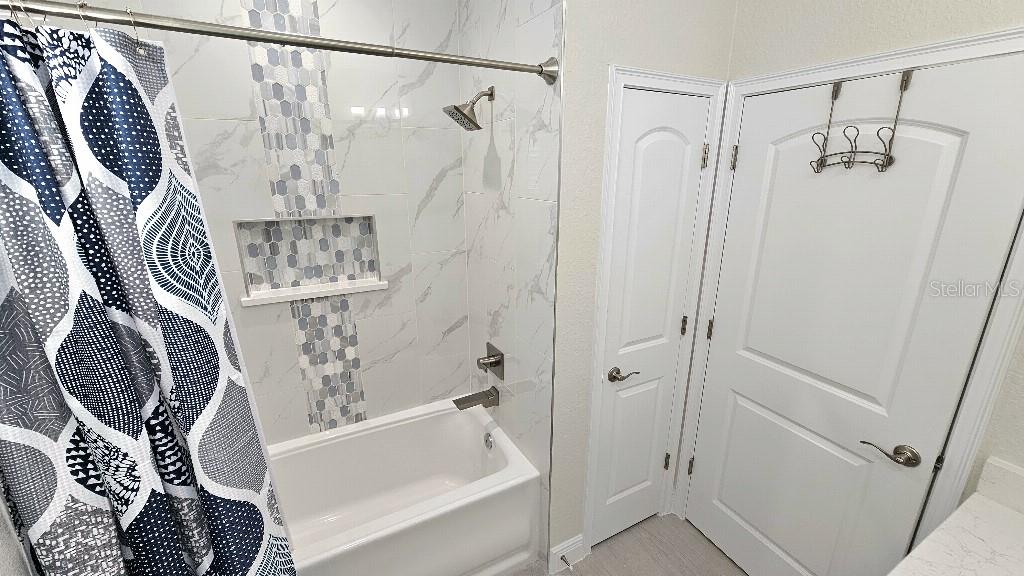 Listing photo id 21 for 4790 125th Loop