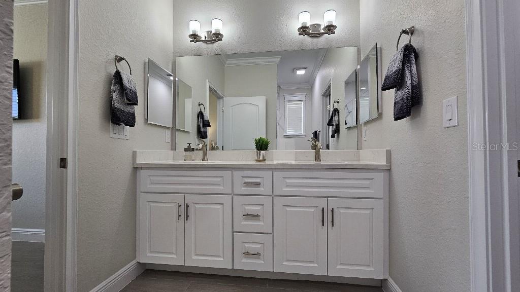 Listing photo id 26 for 4790 125th Loop