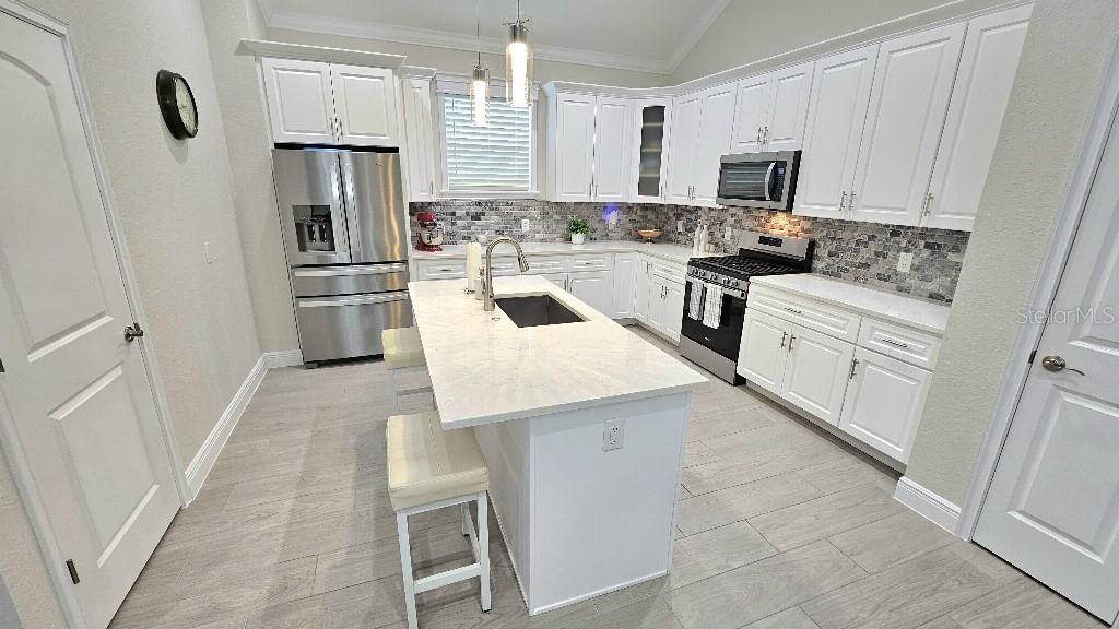 Listing photo id 1 for 4790 125th Loop