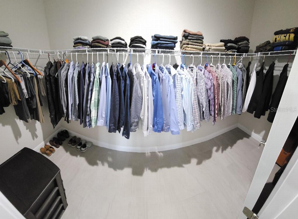 Listing photo id 28 for 4790 125th Loop