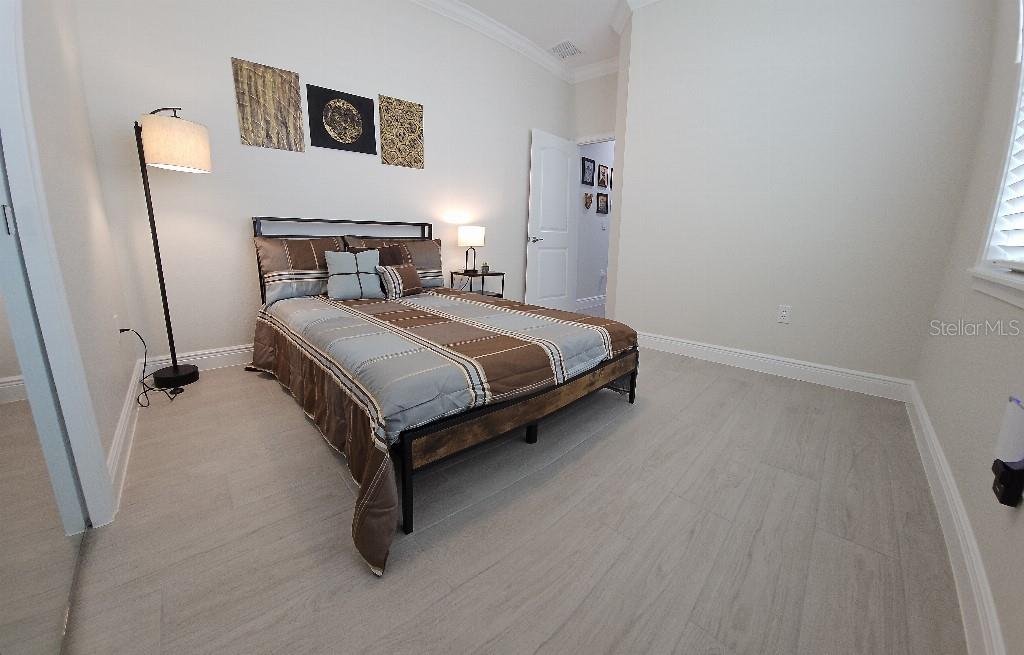 Listing photo id 30 for 4790 125th Loop
