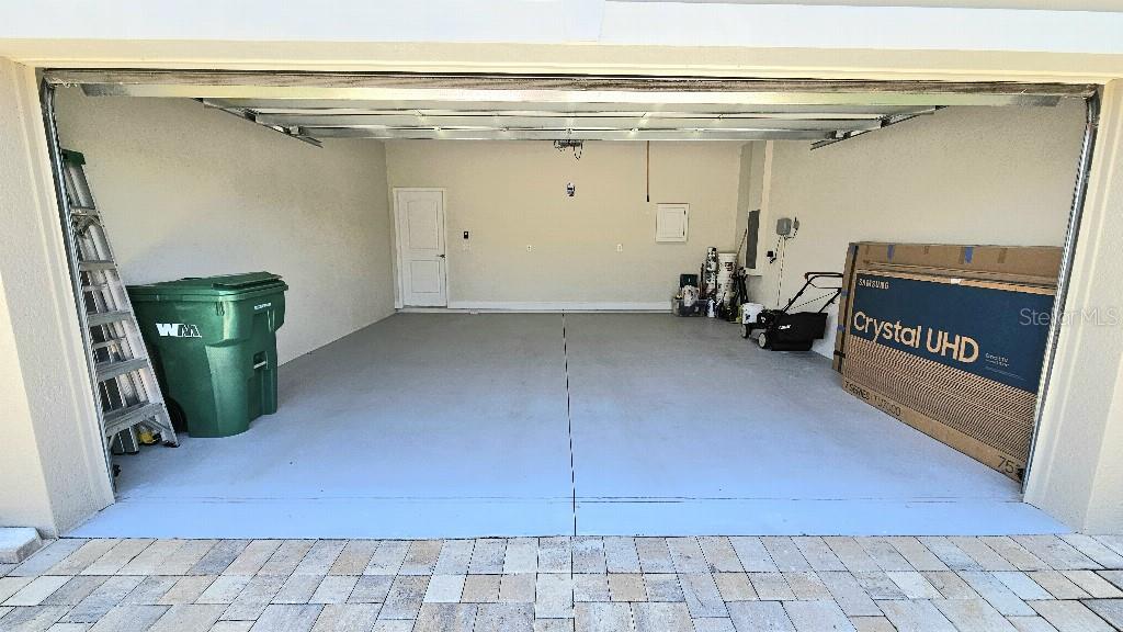 Listing photo id 33 for 4790 125th Loop