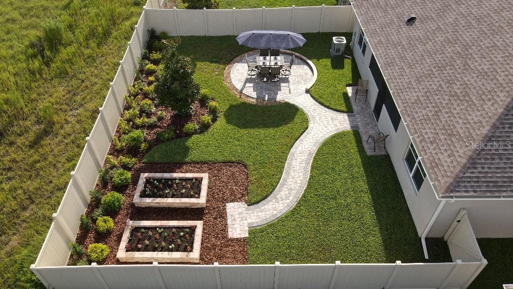 Listing photo id 35 for 4790 125th Loop