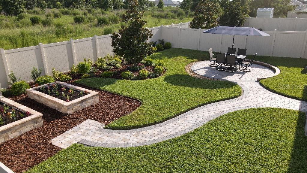 Listing photo id 39 for 4790 125th Loop