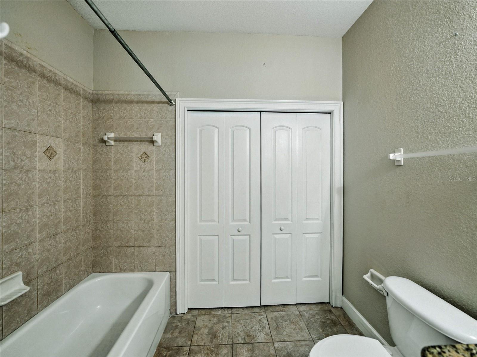 Image 34 of 47 For 258 Alexander Woods Drive