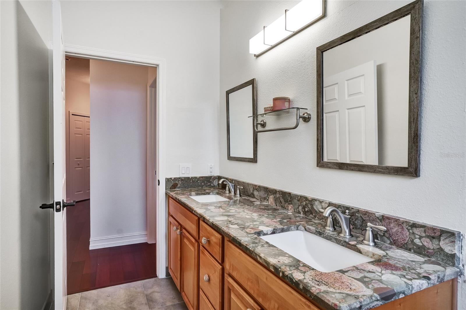 Image 38 of 60 For 4902 Jenni Lin Court