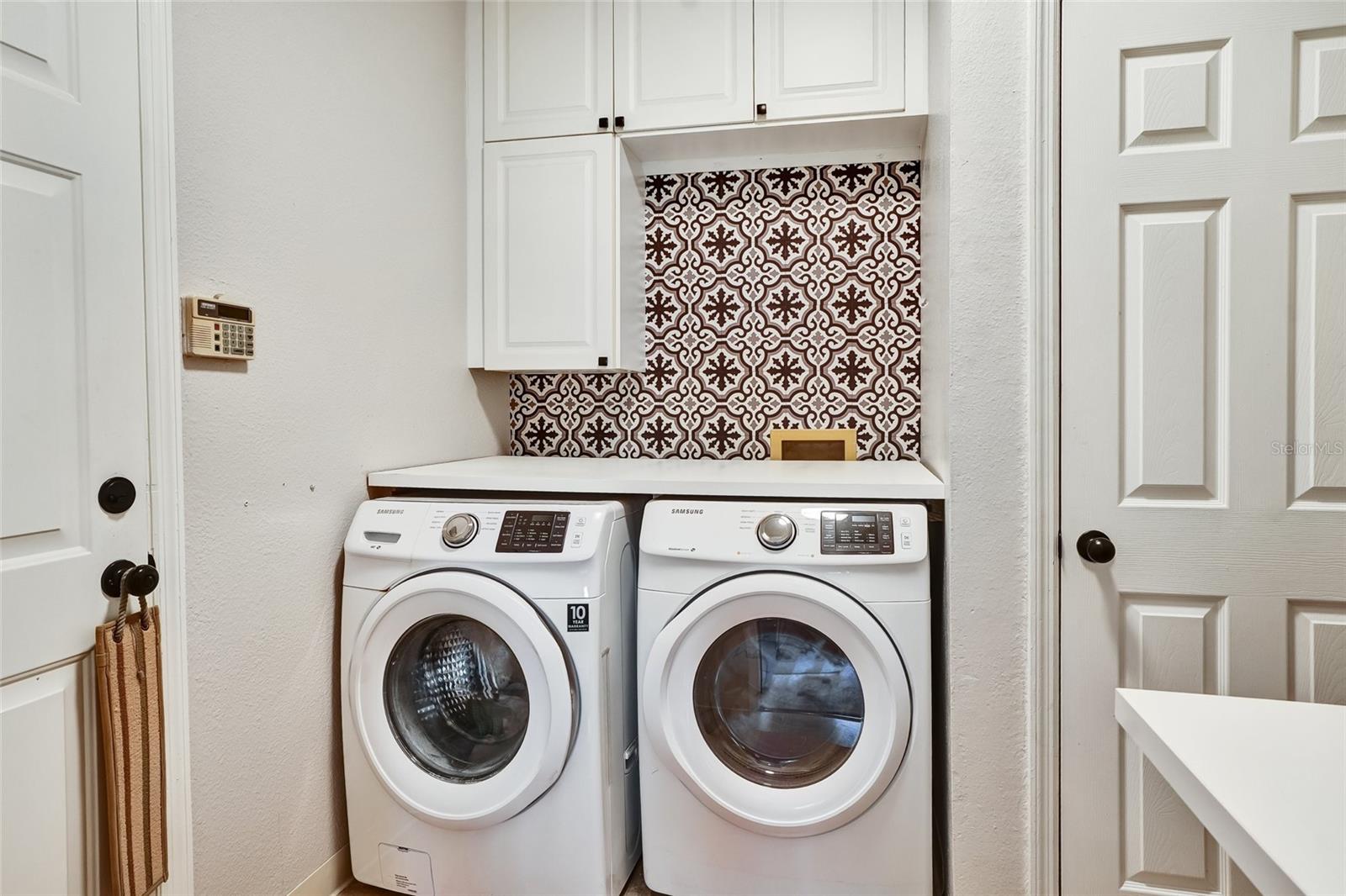 Image 43 of 60 For 4902 Jenni Lin Court