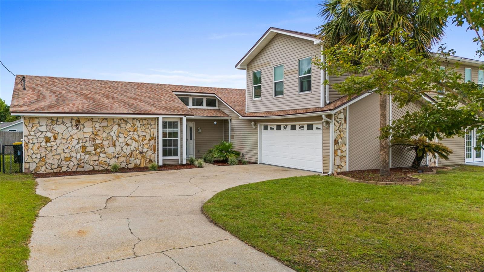 Image 2 of 74 For 7581 Kelsey Drive