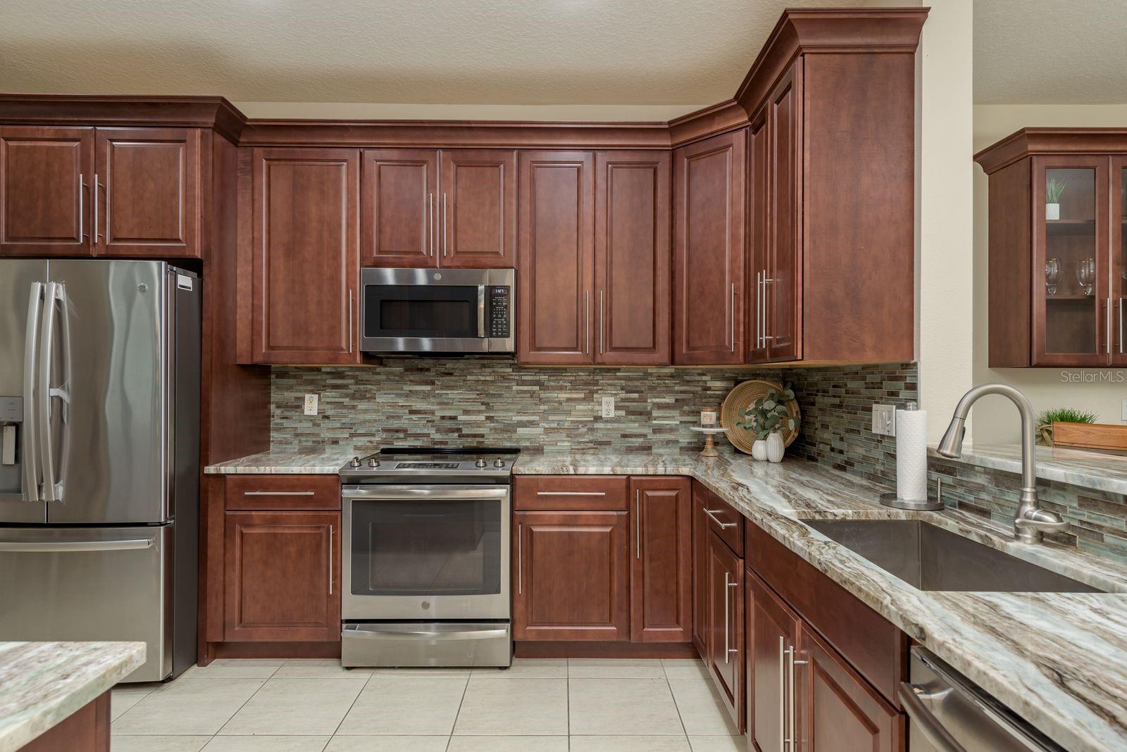 Image 10 of 59 For 511 Spring Lake Circle