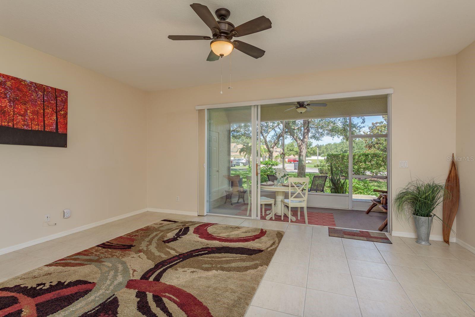 Image 17 of 59 For 511 Spring Lake Circle