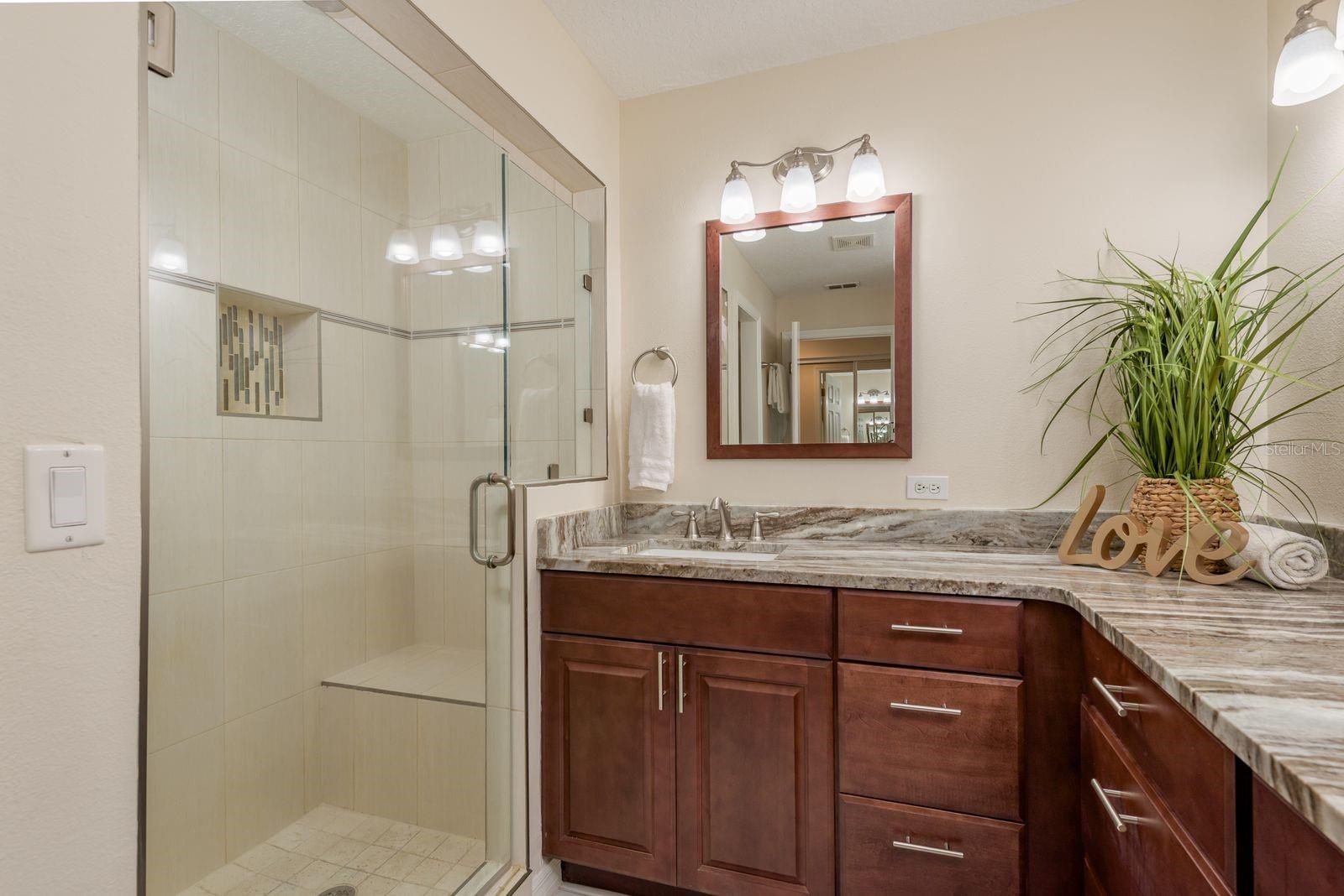 Image 29 of 59 For 511 Spring Lake Circle