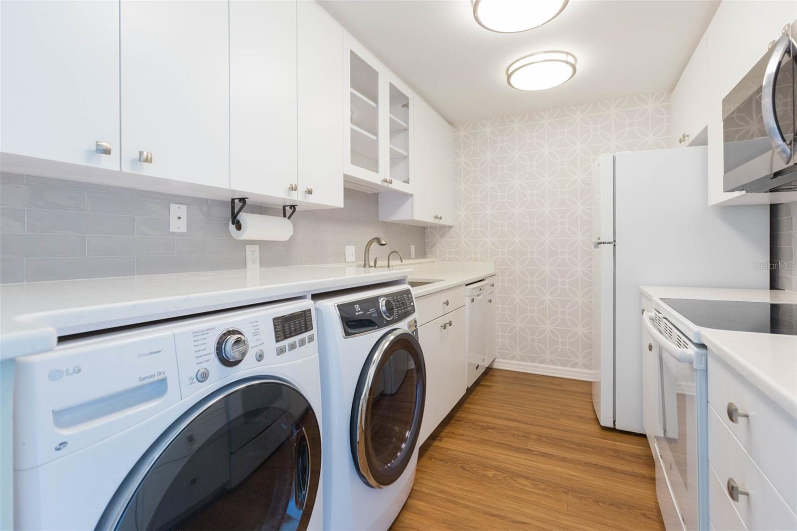 Image 14 of 38 For 3211 Swann Avenue 1001