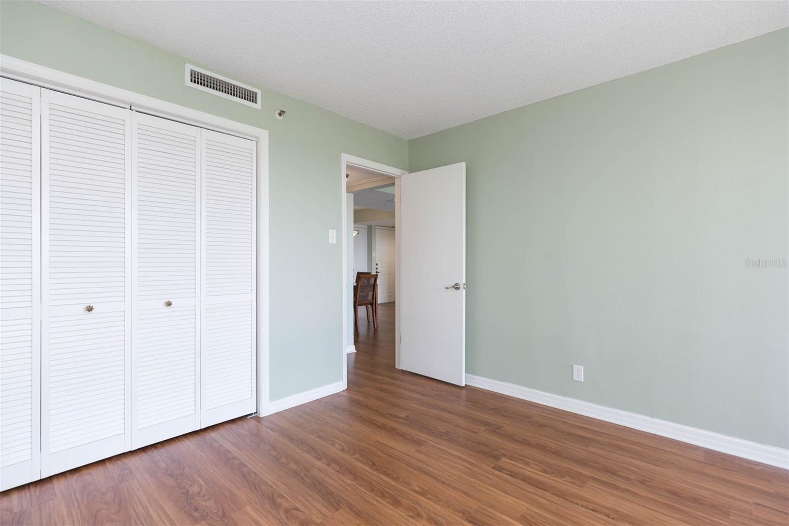 Image 20 of 38 For 3211 Swann Avenue 1001