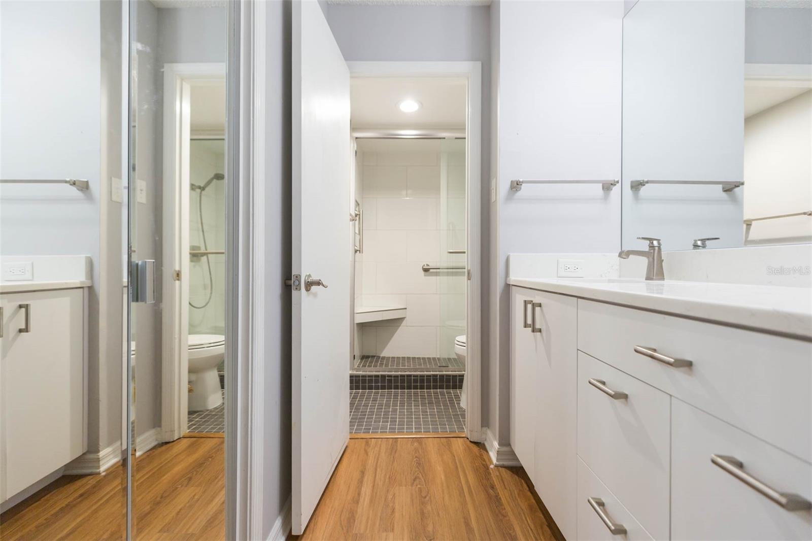 Image 27 of 38 For 3211 Swann Avenue 1001