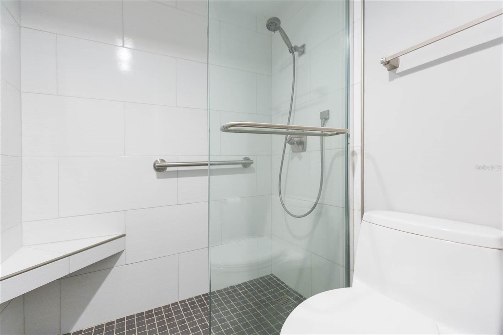 Image 31 of 38 For 3211 Swann Avenue 1001