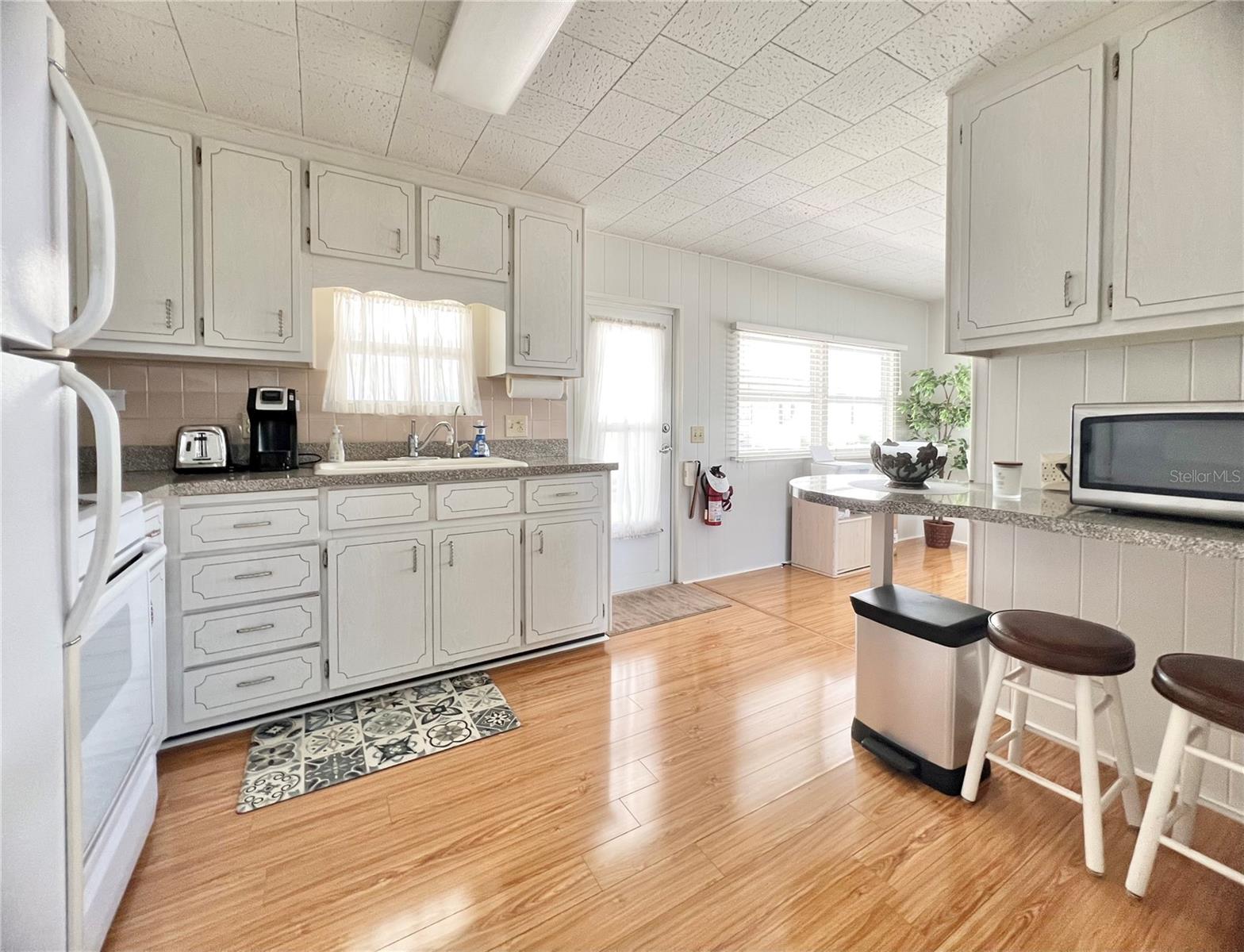 Image 12 of 32 For 1100 Belcher Road S 270