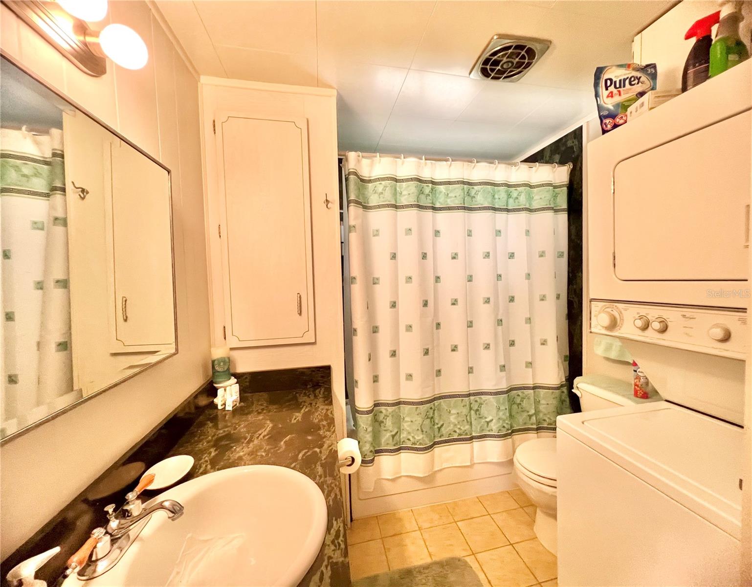 Image 21 of 32 For 1100 Belcher Road S 270