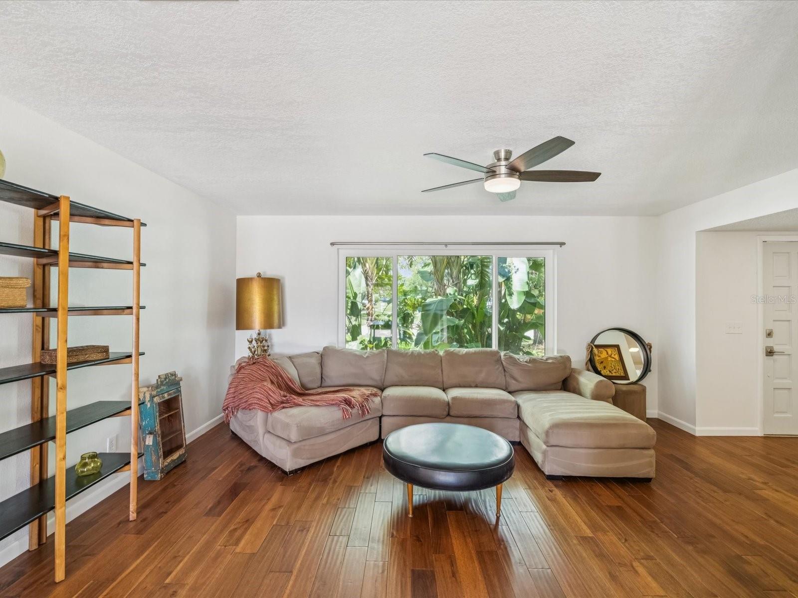 Image 7 of 52 For 1864 Brae Moor Drive