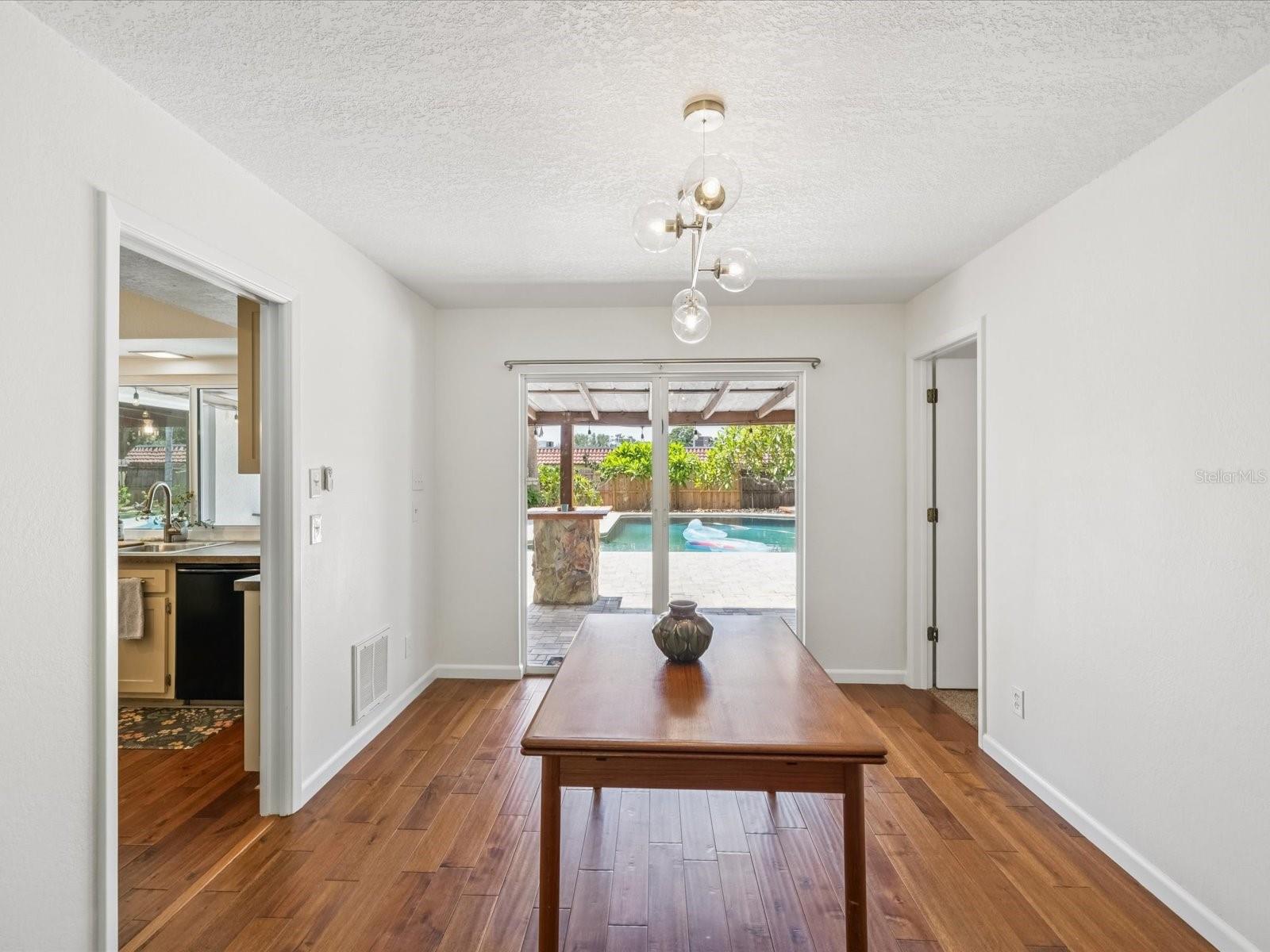 Image 8 of 52 For 1864 Brae Moor Drive