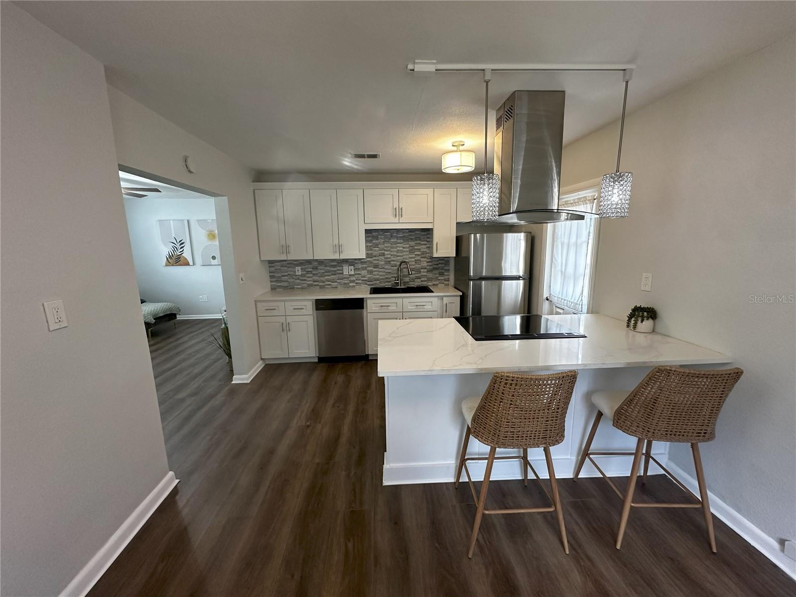 Image 13 of 39 For 906 Idlewild Avenue