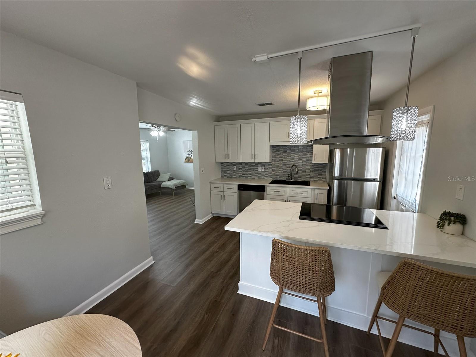 Image 15 of 39 For 906 Idlewild Avenue