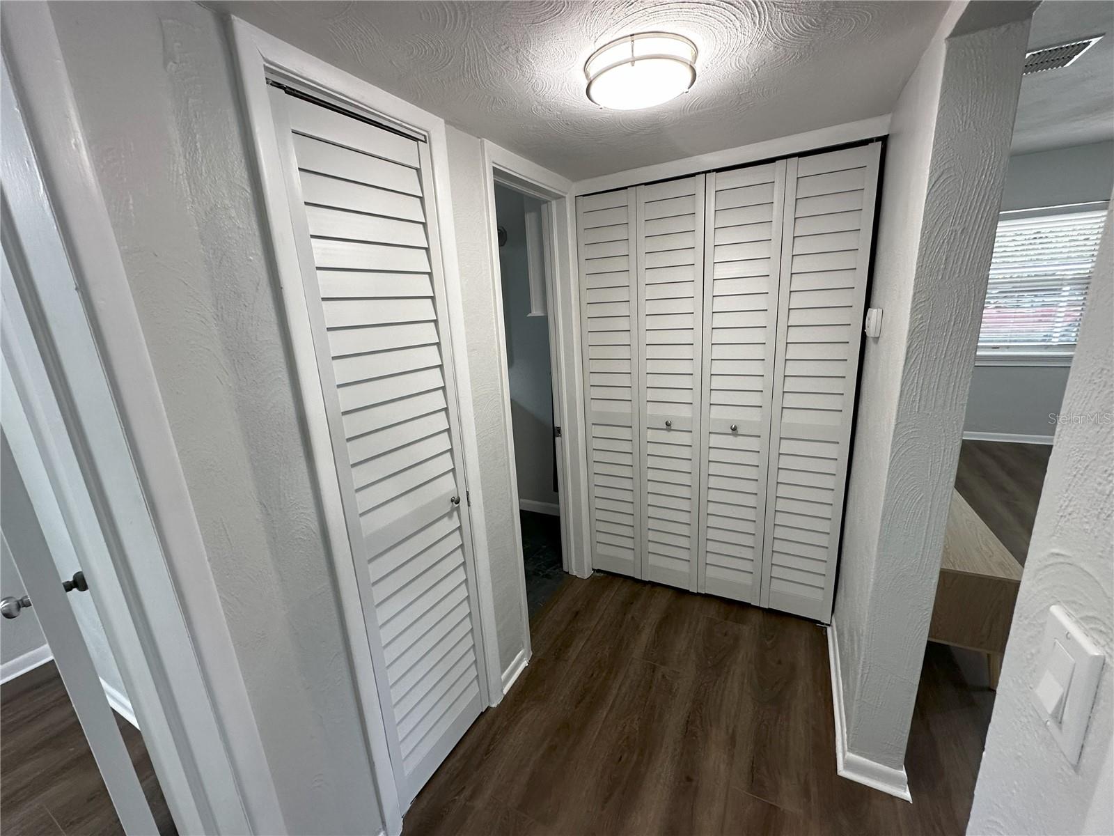 Image 28 of 39 For 906 Idlewild Avenue