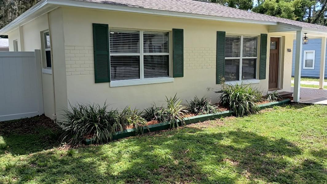 Image 3 of 39 For 906 Idlewild Avenue
