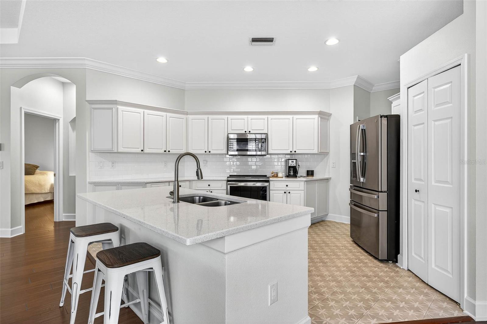 Image 16 of 70 For 9532 Cavendish Drive