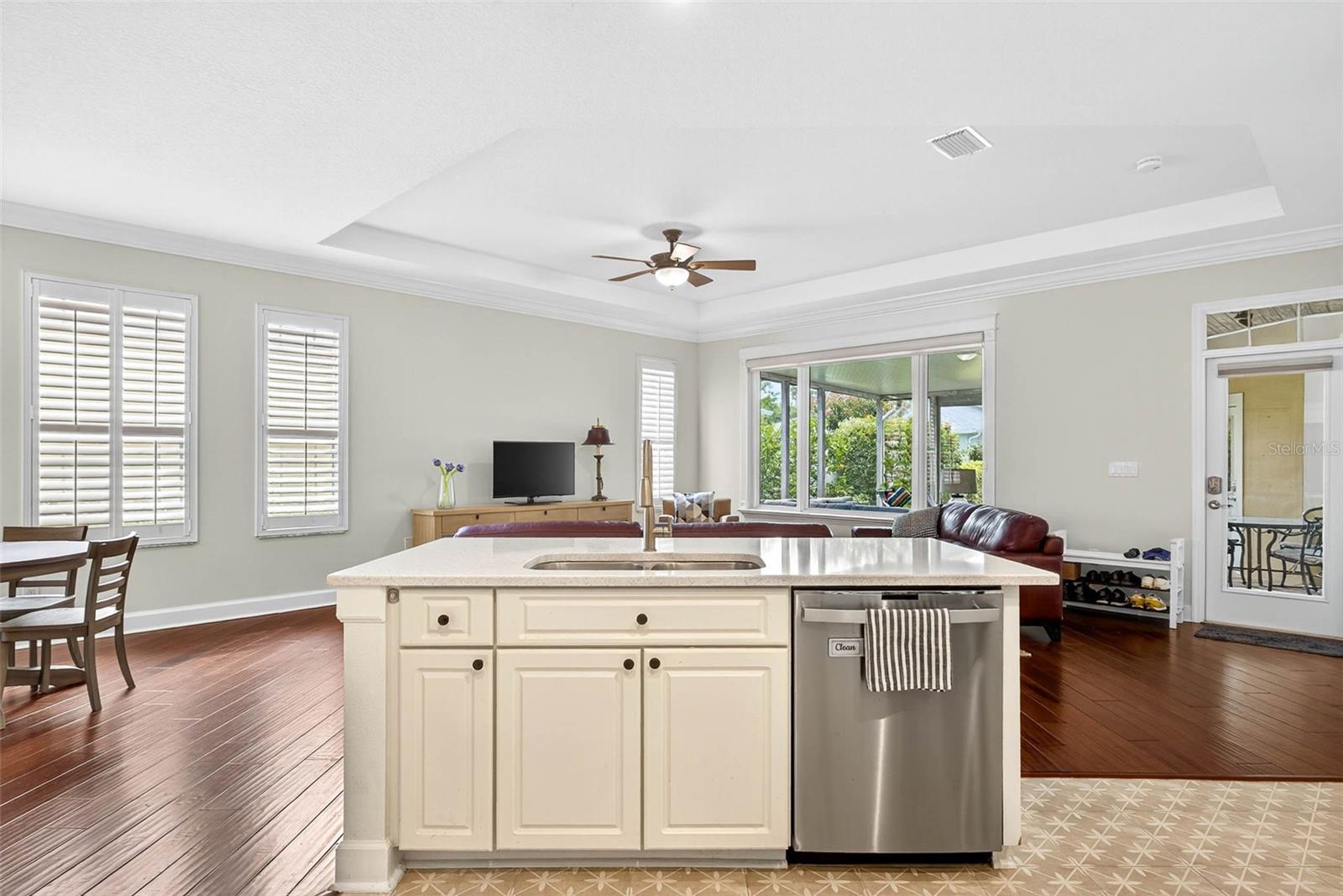 Image 20 of 70 For 9532 Cavendish Drive