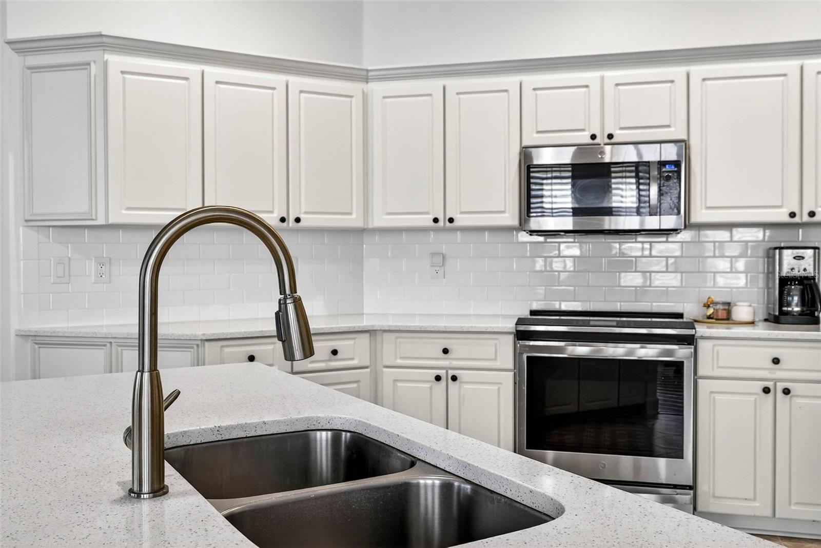 Image 21 of 70 For 9532 Cavendish Drive