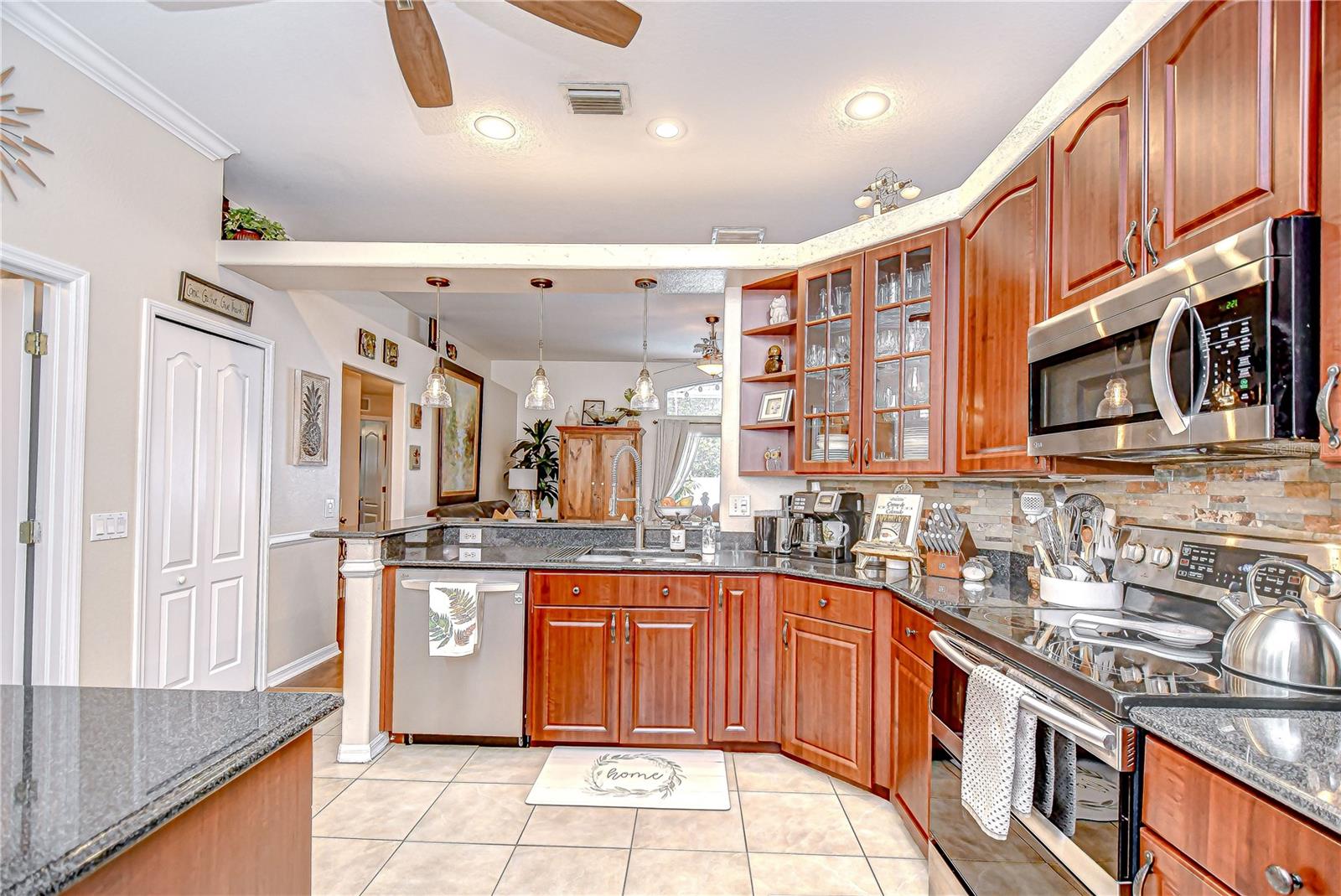 Image 13 of 29 For 3712 Eaglewood Street