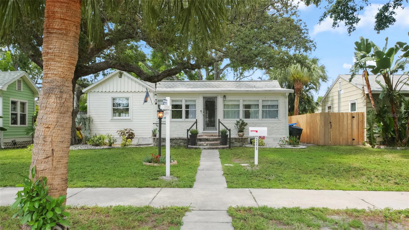 Details for 225 16th Avenue Se, ST PETERSBURG, FL 33701