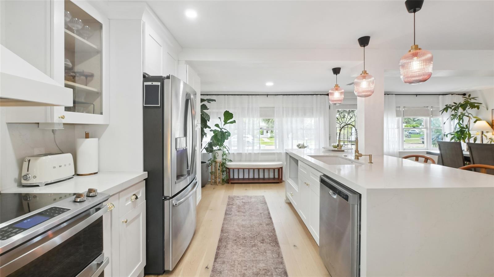 Image 10 of 35 For 225 16th Avenue Se