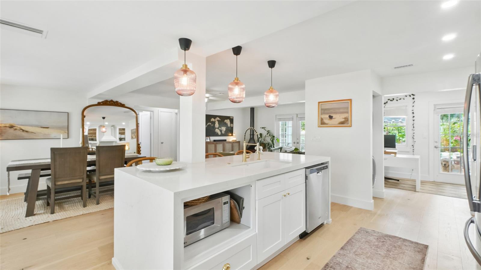 Image 6 of 35 For 225 16th Avenue Se