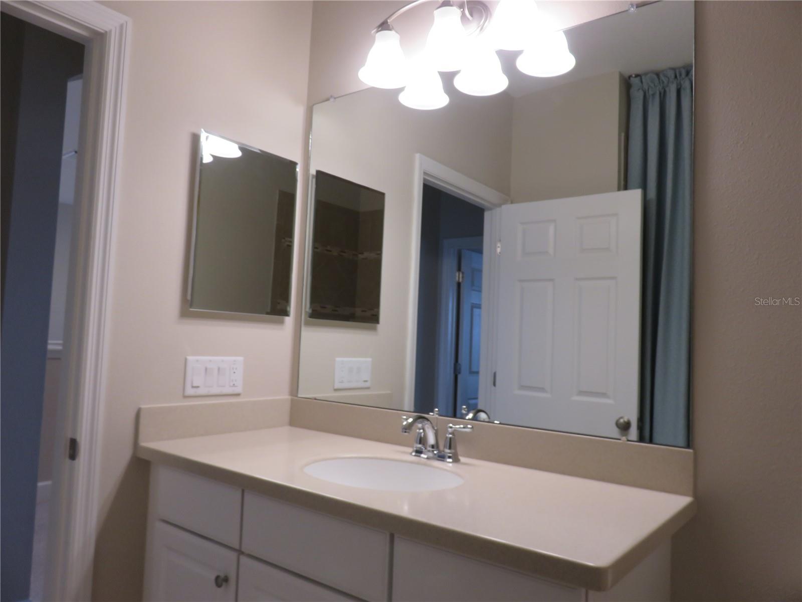 Image 13 of 21 For 11601 Maple Palm Way