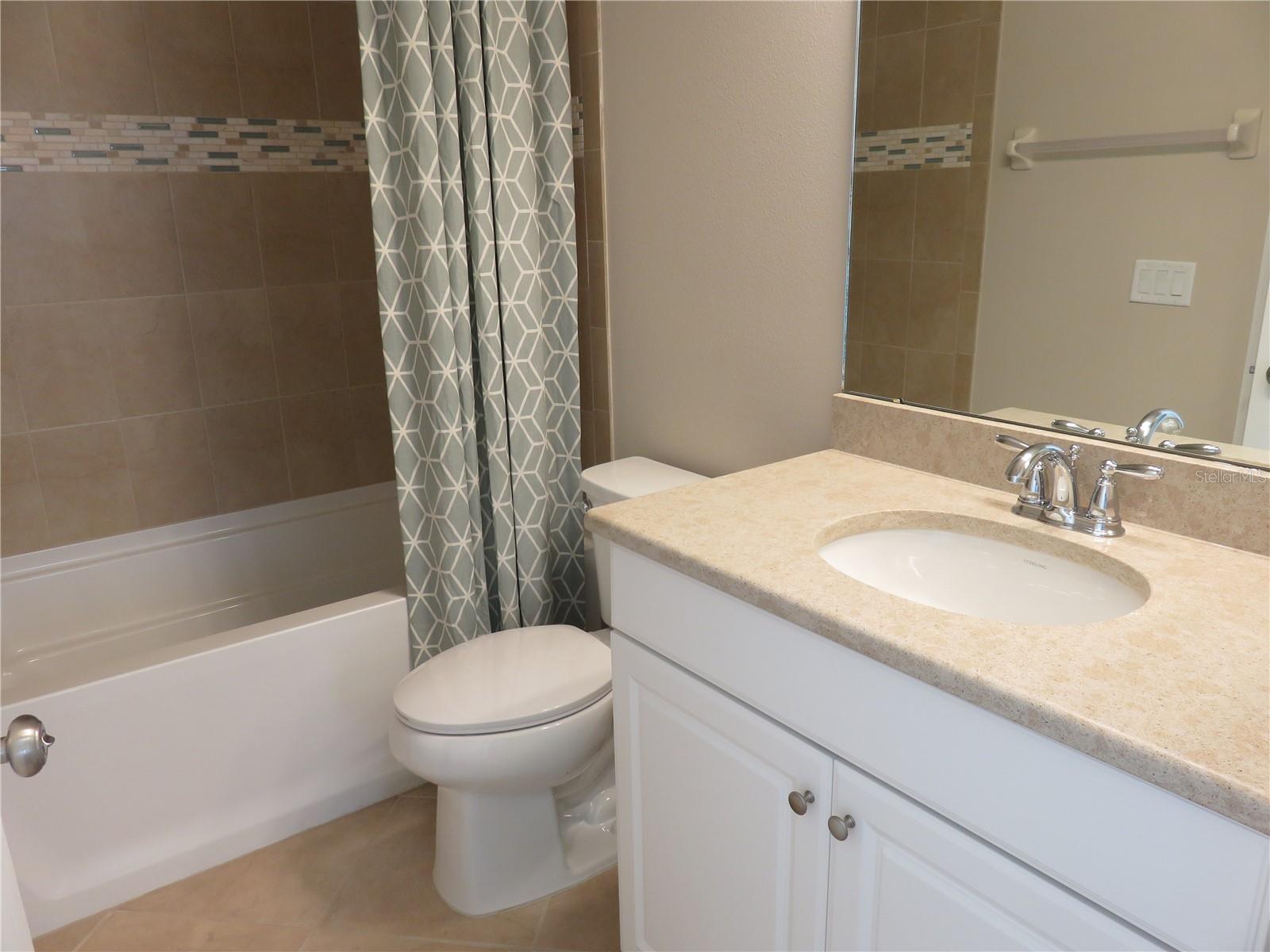 Image 16 of 21 For 11601 Maple Palm Way