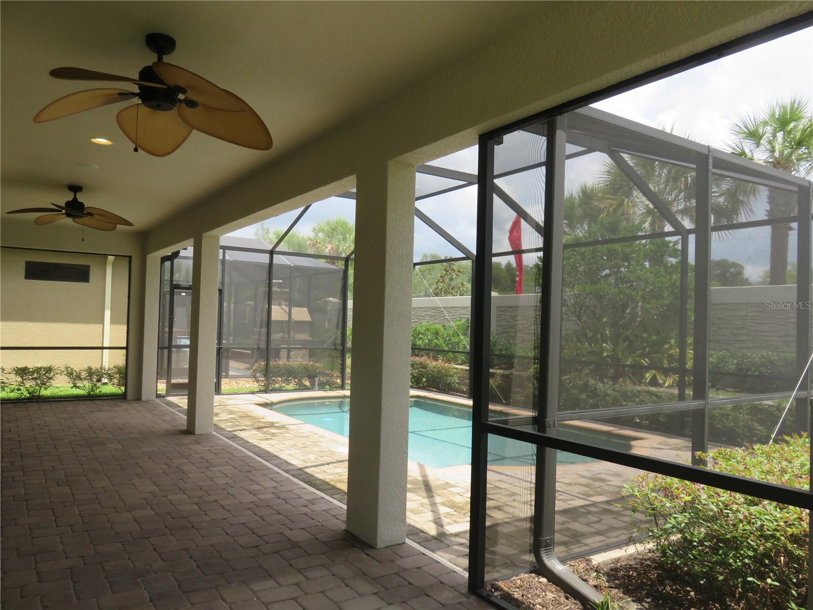 Image 20 of 21 For 11601 Maple Palm Way