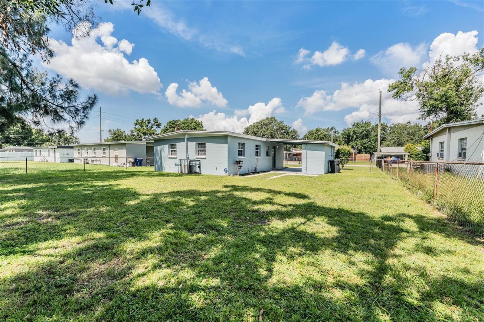 Listing photo id 15 for 4924 82nd Street