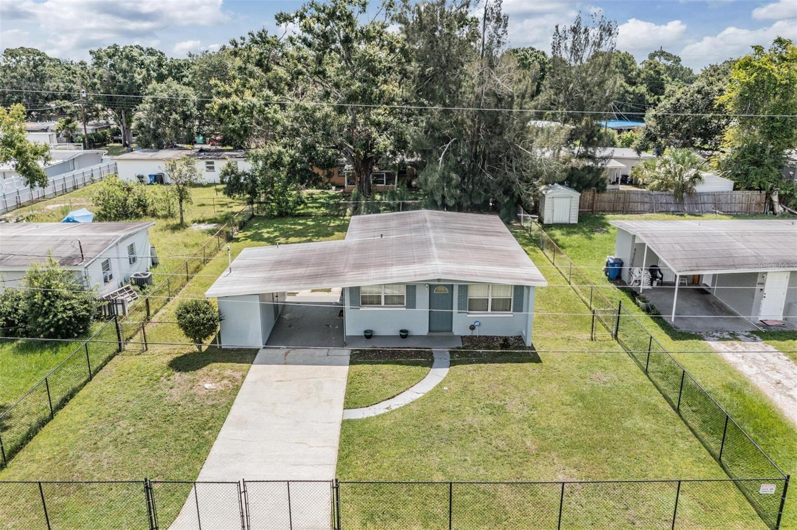 Listing photo id 26 for 4924 82nd Street