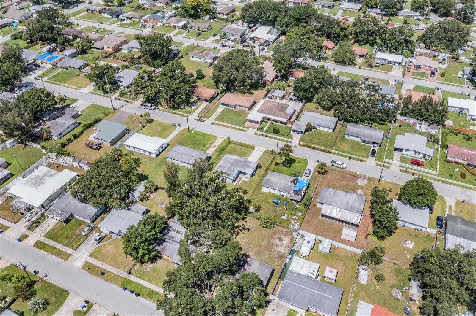 Listing photo id 30 for 4924 82nd Street