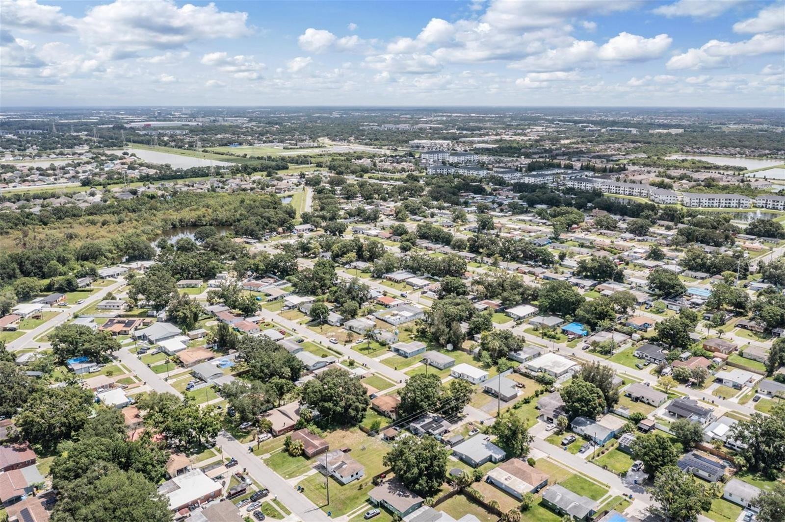 Listing photo id 31 for 4924 82nd Street