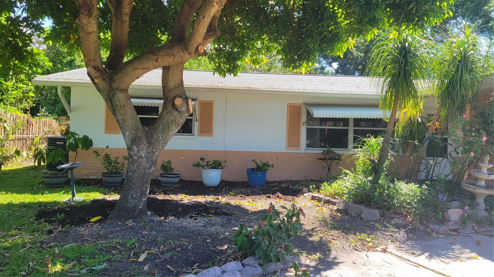 Details for 1421 Heather Drive, DUNEDIN, FL 34698
