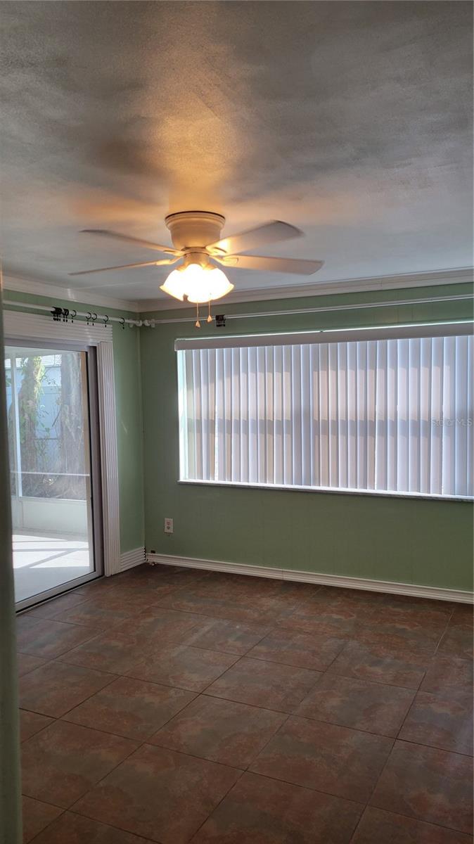 Image 3 of 12 For 1421 Heather Drive