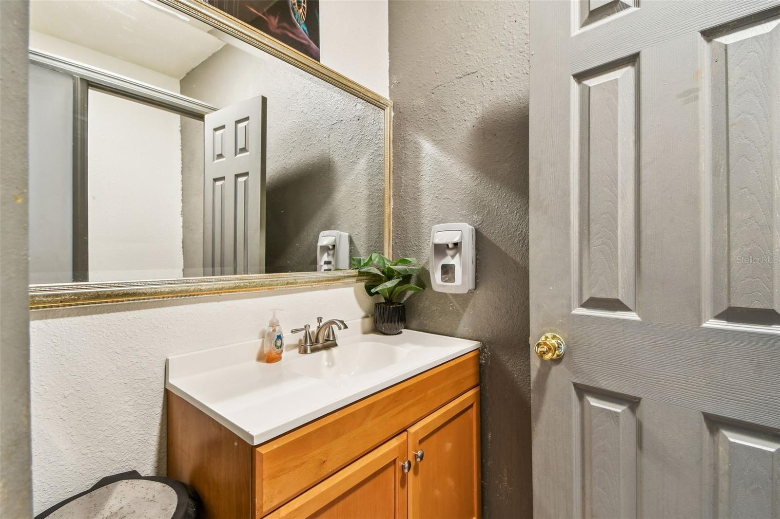 Image 10 of 13 For 1700 34th Street S