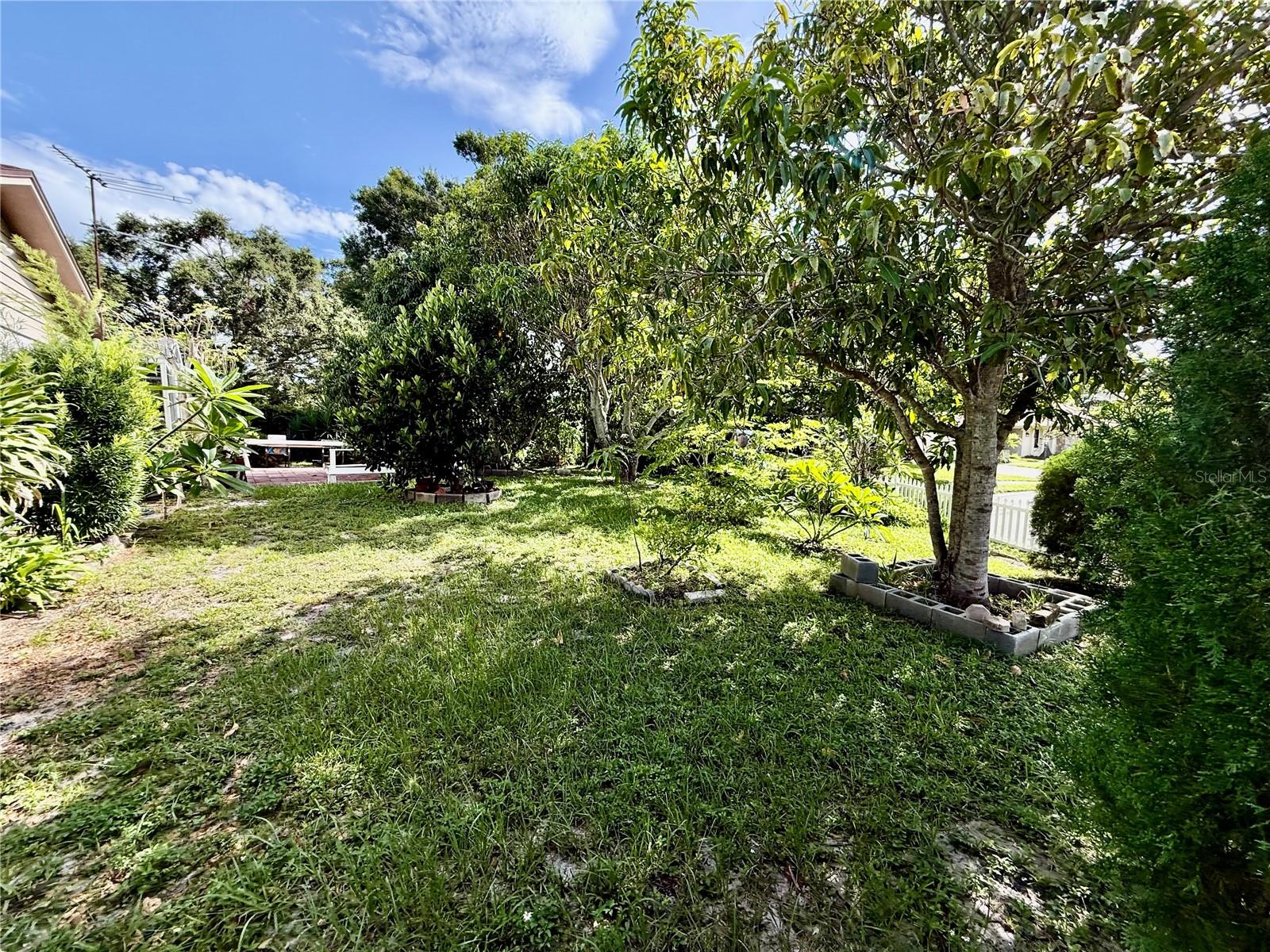 Image 10 of 71 For 261 Calais Lane